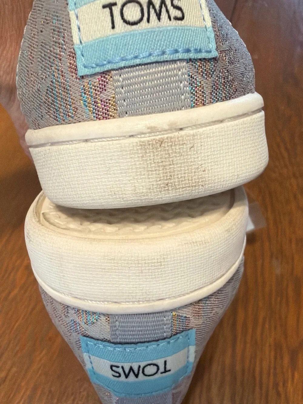 TOMS Youth Size 2.5 Slip on - New